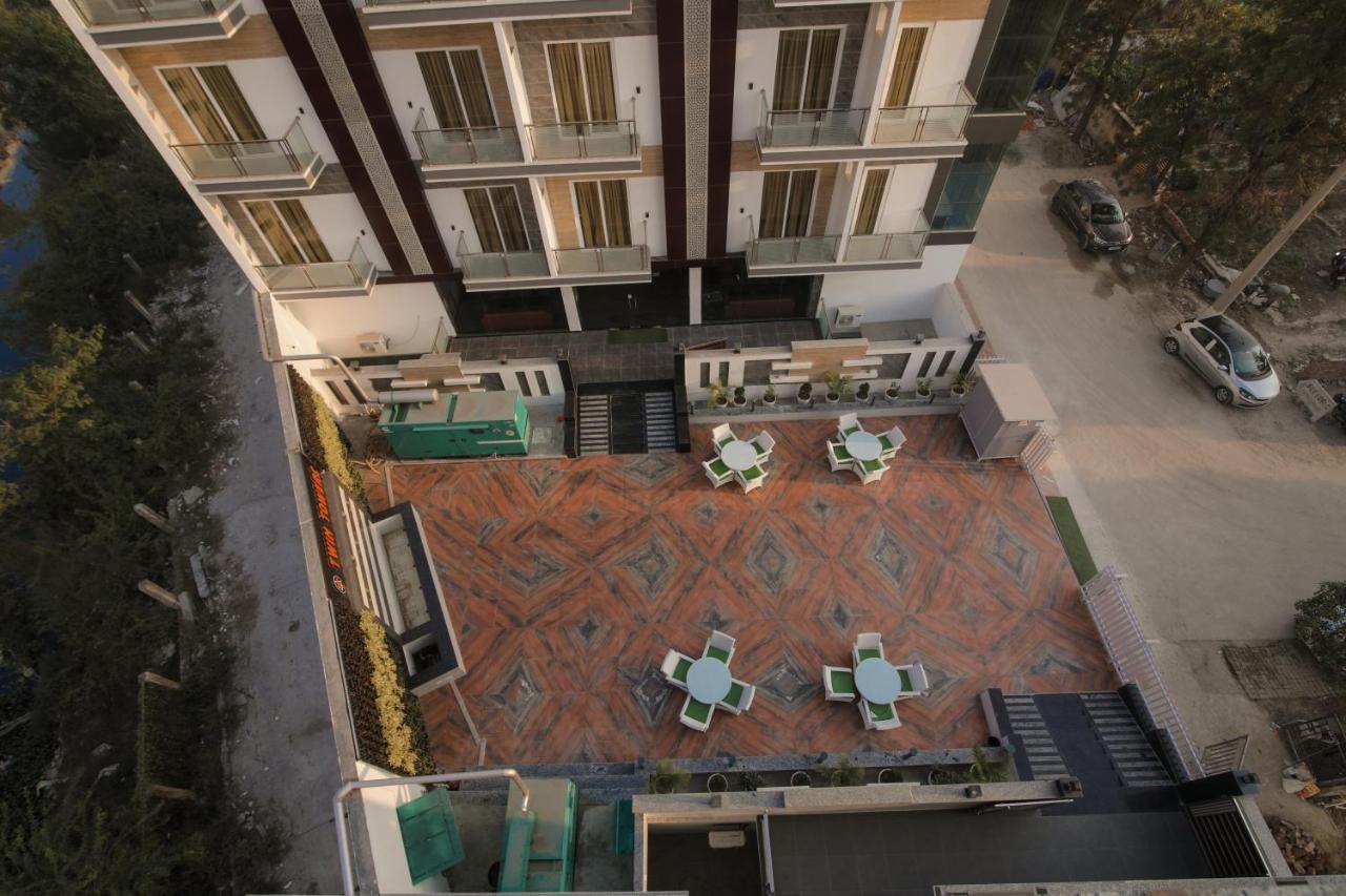 Twin Towers Bed & Breakfast Greater Noida Ngoại thất bức ảnh