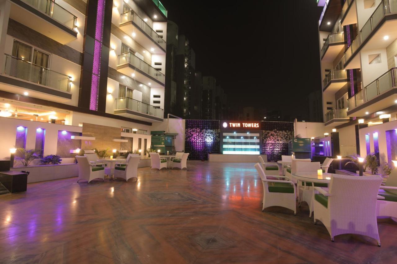 Twin Towers Bed & Breakfast Greater Noida Ngoại thất bức ảnh