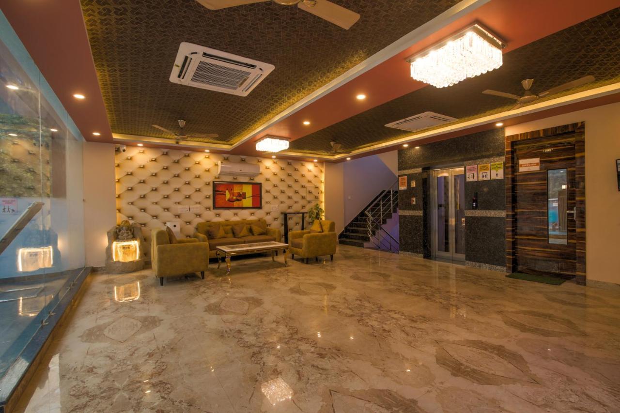 Twin Towers Bed & Breakfast Greater Noida Ngoại thất bức ảnh