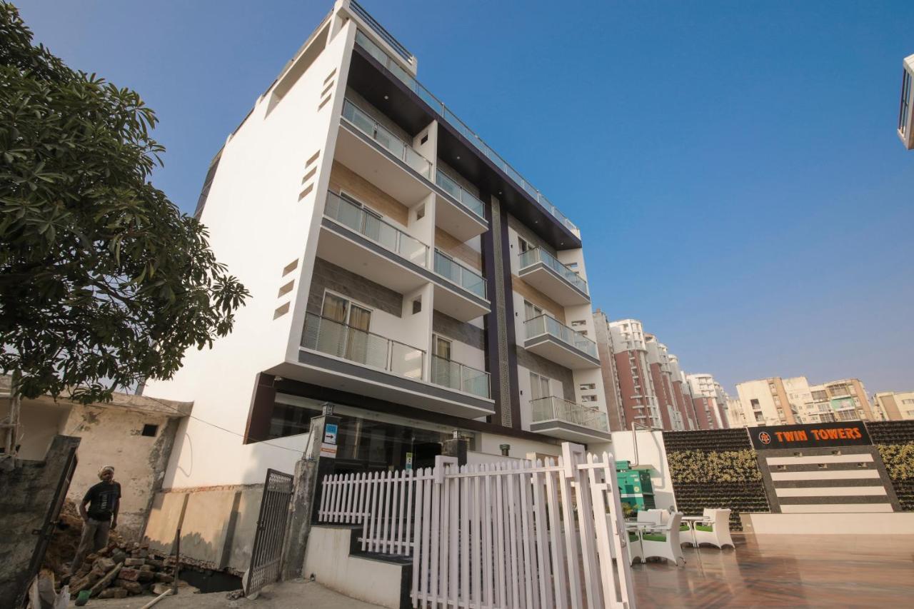 Twin Towers Bed & Breakfast Greater Noida Ngoại thất bức ảnh